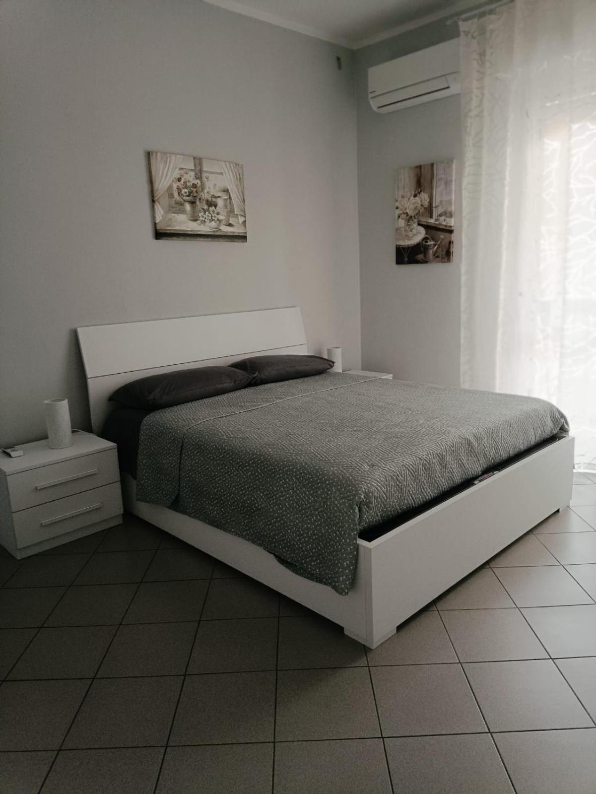 Appartamento Conte Verde Βερτσέλλι Εξωτερικό φωτογραφία
